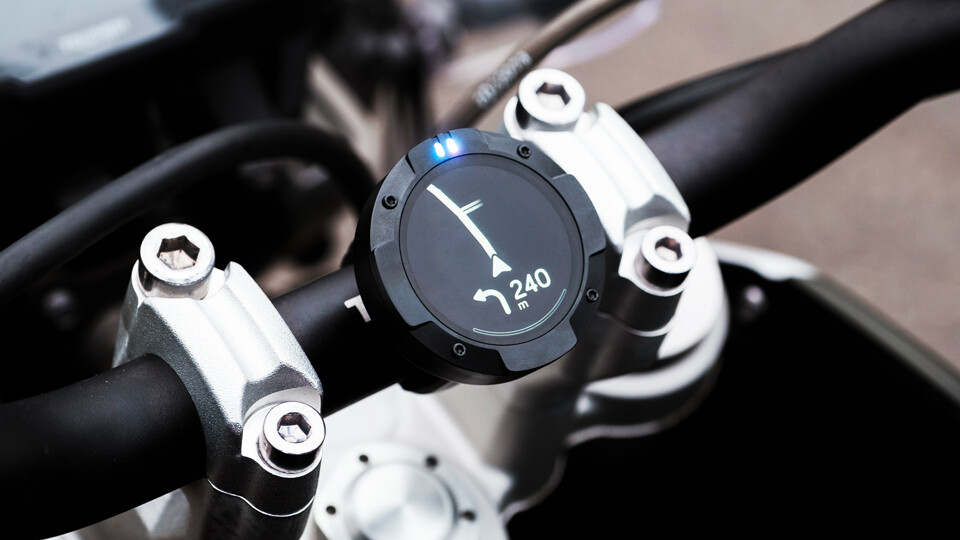 バイク専用次世代ナビ「Beeline Moto II 」