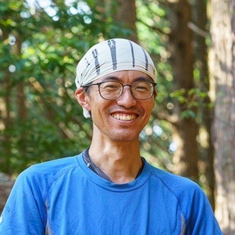 林業家・橋本光治さんの人生と森づくりの極意を本にまとめて届け