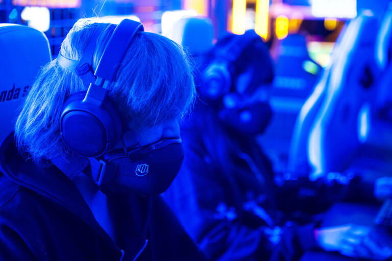 OMBRA V2 未使用品 S~M 左耳 中身確認のみ プレゼント被った為 ombra v2 s~m 左耳マイクポート 防音マスク OMBRA v2（オンブラ